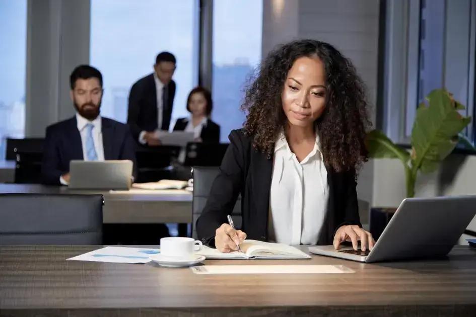 Como abrir uma empresa com múltiplos sócios.